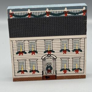 1989 Cats Meow New England Christmas Series Hunter House Faline Shelf Sitter